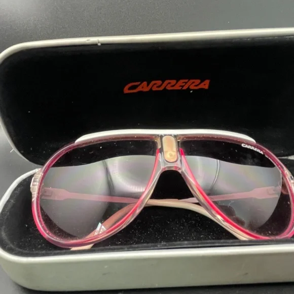 VINTAGE CARRERA SUNGLASSES - Picture 3 of 3